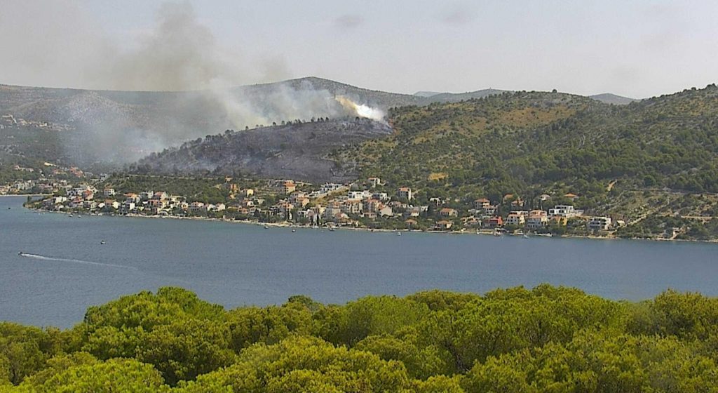 Rogoznica incendio
