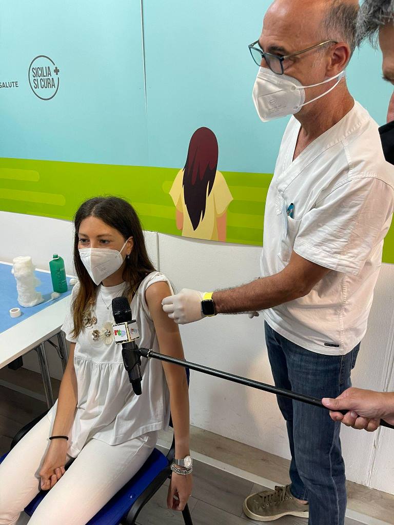 anna aveni vaccino puntura senza ago