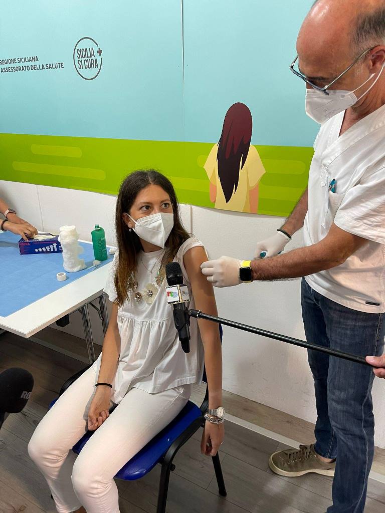 anna aveni vaccino puntura senza ago