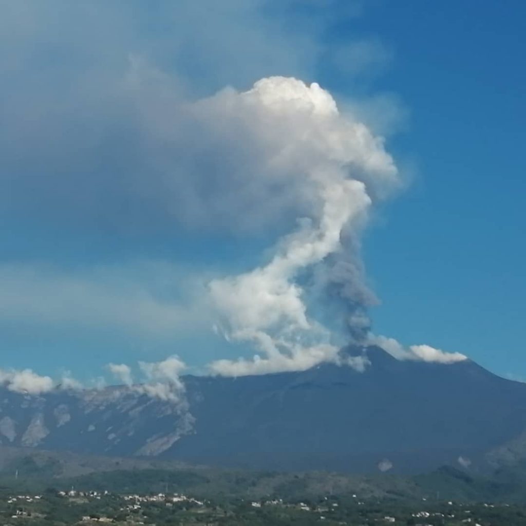 etna oggi 20 luglio