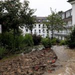 Violenta ondata di maltempo si abbatte sull’ovest della Germania: situazione drammatica ad Hagen e case distrutte a Schuld, decine di morti e dispersi [FOTO e VIDEO]