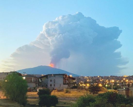 eruzione etna 9 agosto