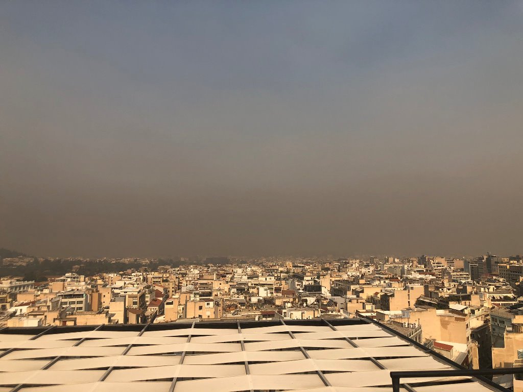 incendi grecia atene