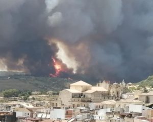 incendio Ragusa Giarratana