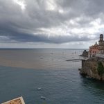Maltempo, alluvioni lampo in Costiera Amalfitana: picchi di 180mm, fiumi esondati e frane – FOTO e VIDEO