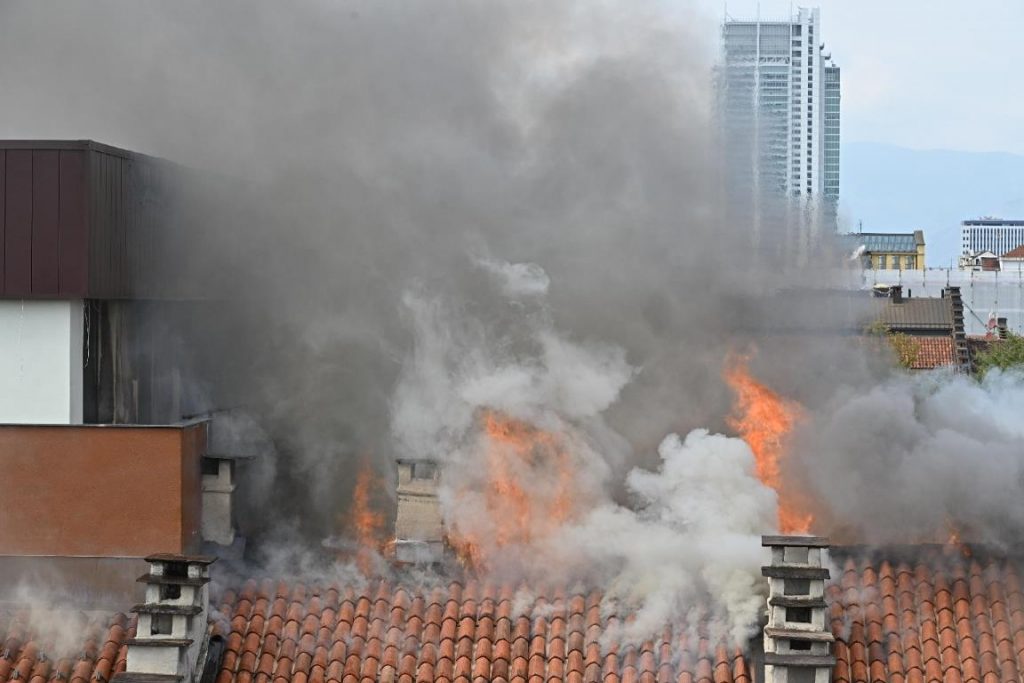 Incendio torino