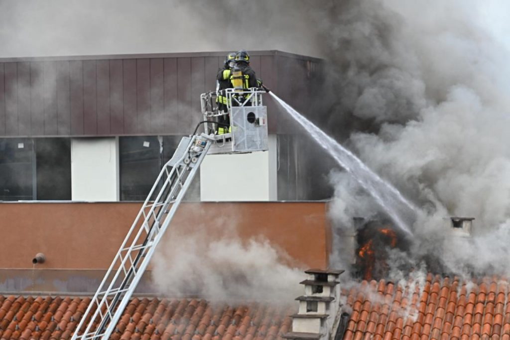 Incendio torino