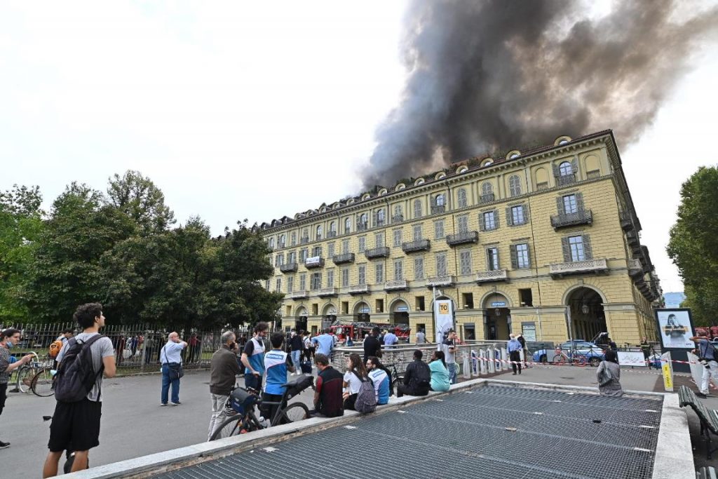 Incendio torino