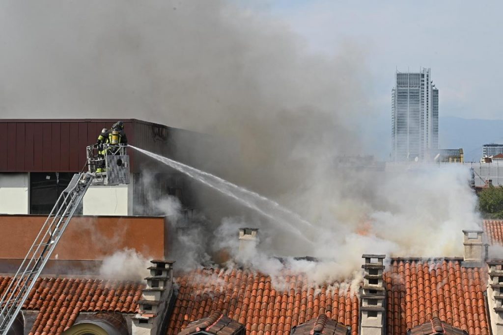 Incendio torino