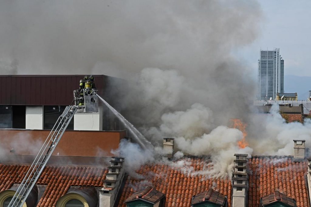 Incendio torino