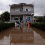 Dopo gli incendi, violente alluvioni: l’isola greca di Evia in ginocchio, centinaia di evacuati [FOTO e VIDEO]