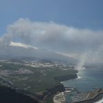 Eruzione del vulcano Cumbre Vieja a La Palma: la lava continua a riversarsi in mare, il “delta” si avvicina ai 20 ettari [FOTO]