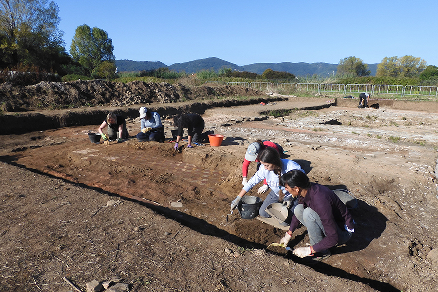 Alla scoperta dei porti alto tirrenici di età romana