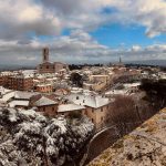 Maltempo, l’Umbria si sveglia sotto la neve: imbiancate Perugia, Orvieto e Gubbio [FOTO]