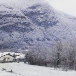 Maltempo Lombardia: crollo delle temperature e fitte nevicate in Valtellina, Valchiavenna e Val Seriana [FOTO]