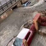 Maltempo, piogge torrenziali e frane nel Messinese: colata di fango invade Scaletta Zanclea, auto sepolte – FOTO