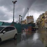 Maltempo in Sicilia, grosso tornado arriva dal mare a Selinunte: violenta grandinata – FOTO e VIDEO