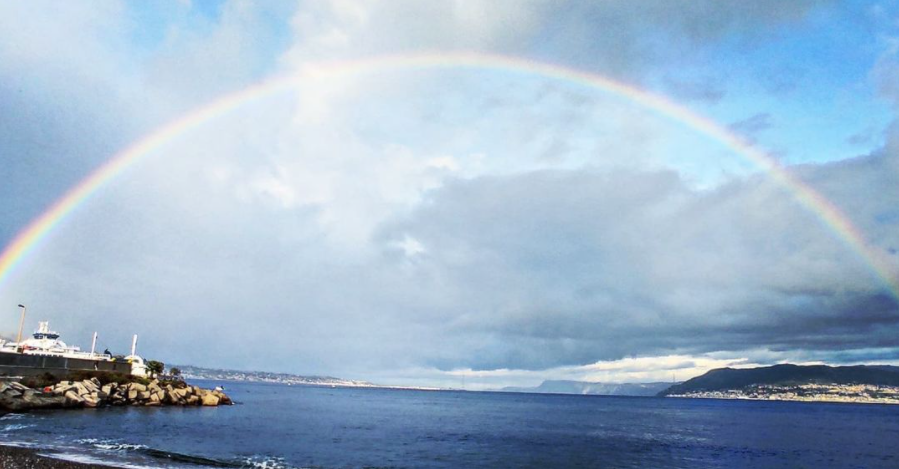 arcobaleno stretto di messina 6 dicembre 2021