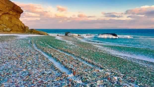 glass beach russia