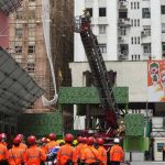 Hong Kong: spento l’incendio al grattacielo World Trade Center, in salvo tutte le persone bloccate sul tetto [FOTO]