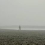 Meteo Lazio, fitta nebbia invade il litorale romano in pieno giorno: punte di +21° a Latina e +20°C a Roma – FOTO