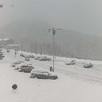 Maltempo in Toscana: tanta neve all’Abetone, auto bloccate sulle strade nel Pistoiese – FOTO e VIDEO
