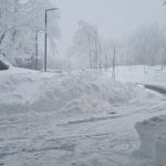 Maltempo in Toscana: neve sui passi nell’Aretino, quasi un metro sull’Amiata, disagi sulle strade – FOTO