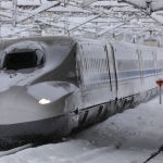 Forti nevicate in Giappone: sommerse le regioni centrali e occidentali, disagi per il traffico aereo e ferroviario [FOTO e VIDEO]