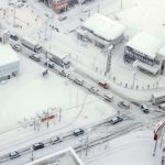 Forti nevicate in Giappone: sommerse le regioni centrali e occidentali, disagi per il traffico aereo e ferroviario [FOTO e VIDEO]