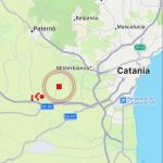 Terremoto in Sicilia, nuova scossa magnitudo 4.3 nella piana di Catania: paura fino a Siracusa e Ragusa, gente in strada