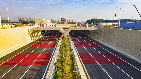 tunnel taihu cina