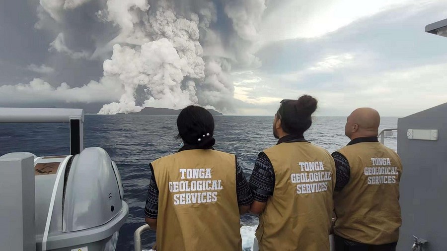 eruzione tonga