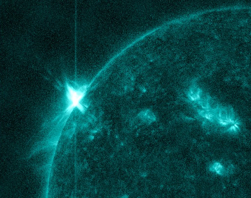 Spazio, forti brillamenti solari diretti verso la Terra