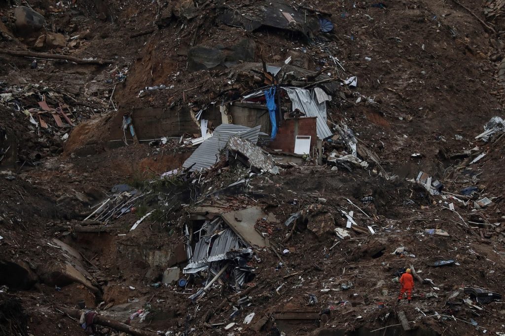 Alluvione brasile petropolis