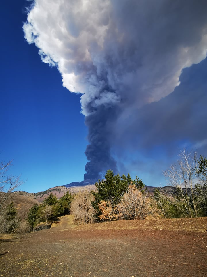 etna eruzione 21 febbraio 2022