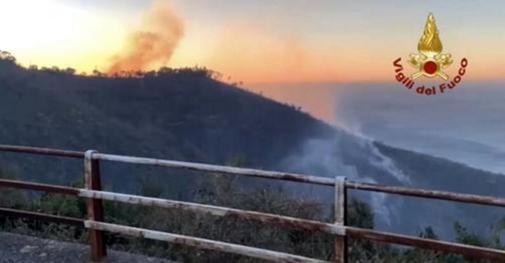 incendio monte moro genova