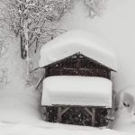 Meteo, forti nevicate sulle Alpi di confine: le spettacolari FOTO di Cervinia e Riva di Tures sepolte dalla neve