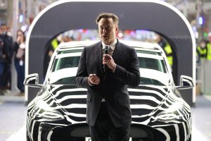 Elon Musk tesla