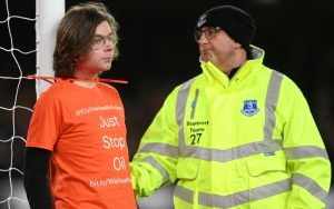 everton protesta tifoso