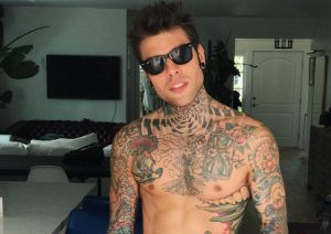 fedez tatuaggi demielinizzazione