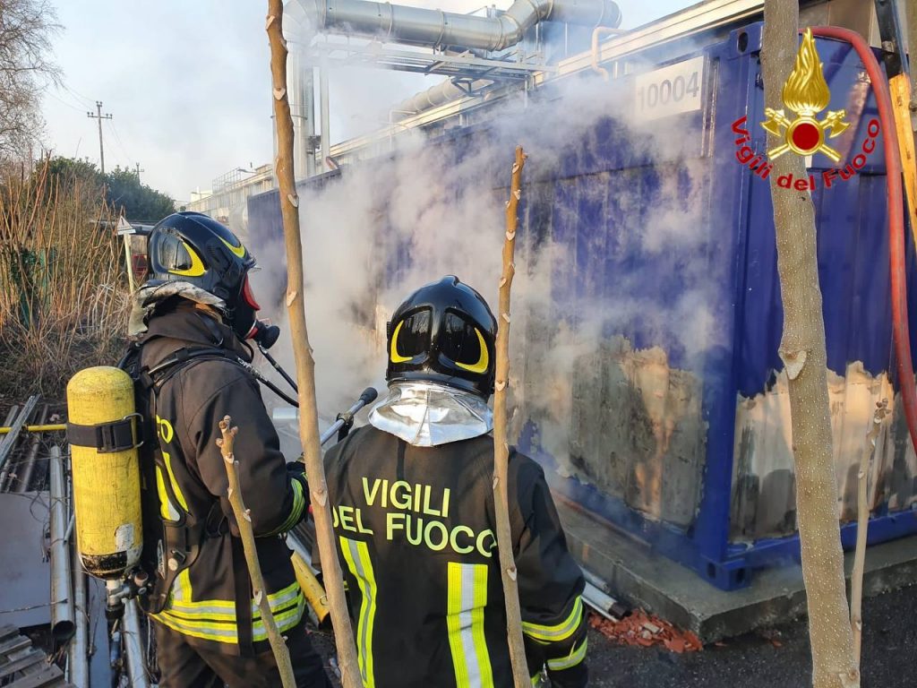incendio gallarate varese