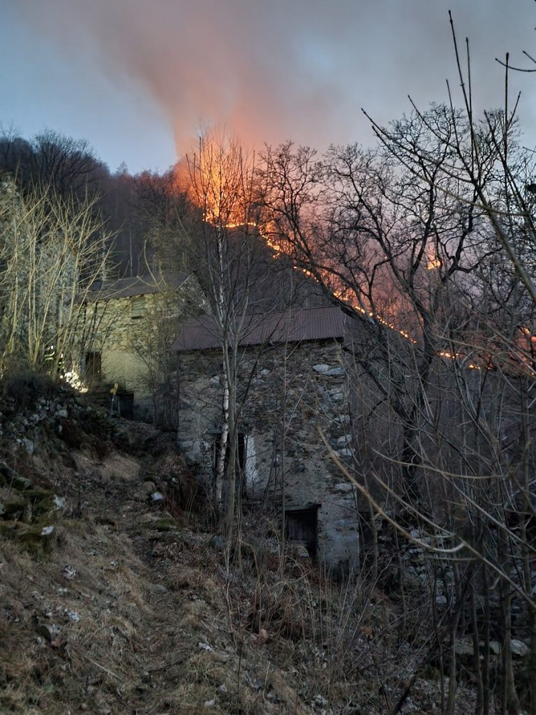 incendio valstrona sambughetto