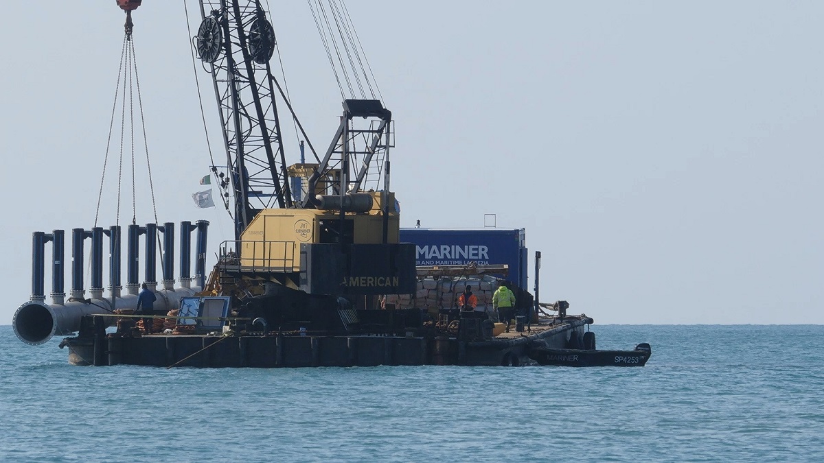 Posa Tubo idrovora Marinella Canale Lunense (16)