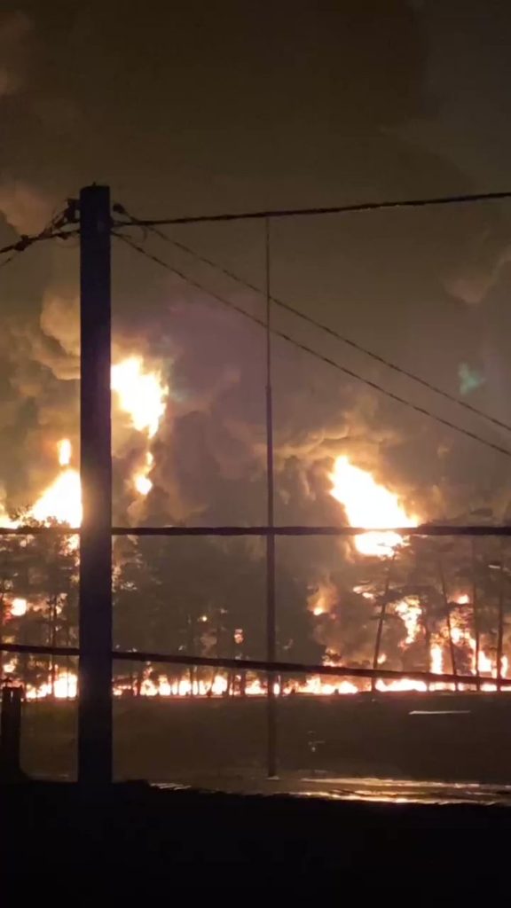 Russia incendio in deposito di carburante a Bryansk