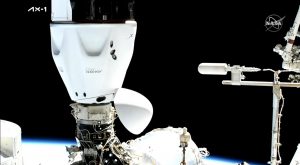 docking ax-1