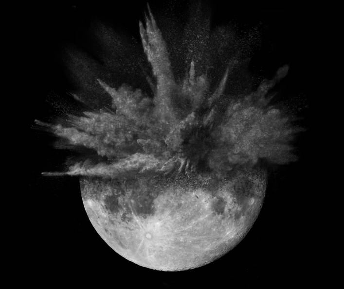 esplosione luna