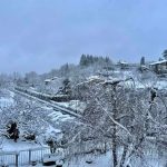 Maltempo Toscana: neve fino a bassa quota sull’arco appenninico, graupel in pianura | FOTO