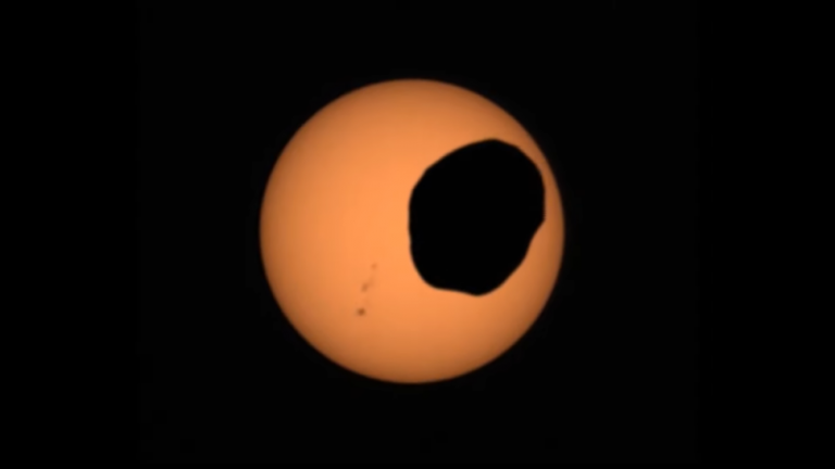 sole phobos eclissi marte
