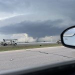Maltempo estremo negli USA: tornado e grandine enorme a Salado, danni e feriti | FOTO e VIDEO