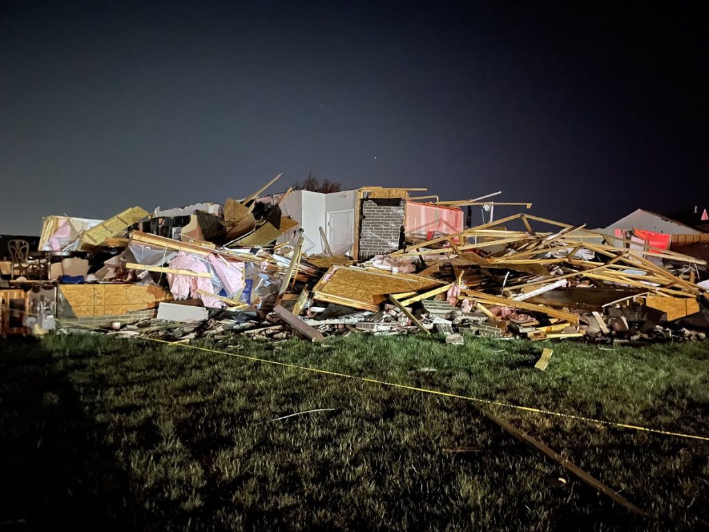 tornado kansas